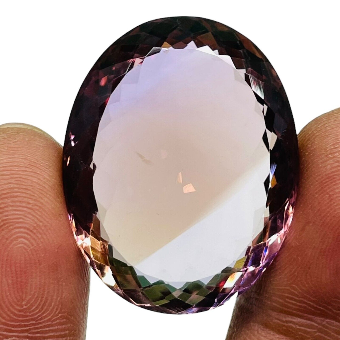 Ametrine ovale a facettes 31x25x12 mm 60.75 Carats Avec certificat