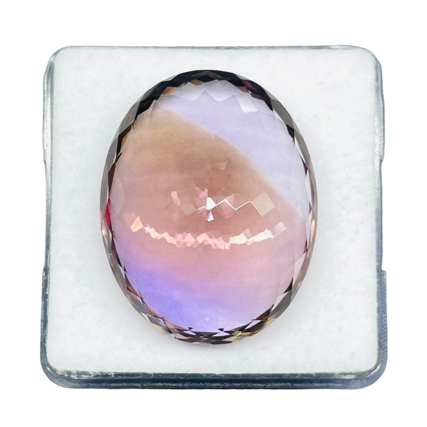 Ametrine ovale a facettes 31x25x12 mm 60.75 Carats Avec certificat